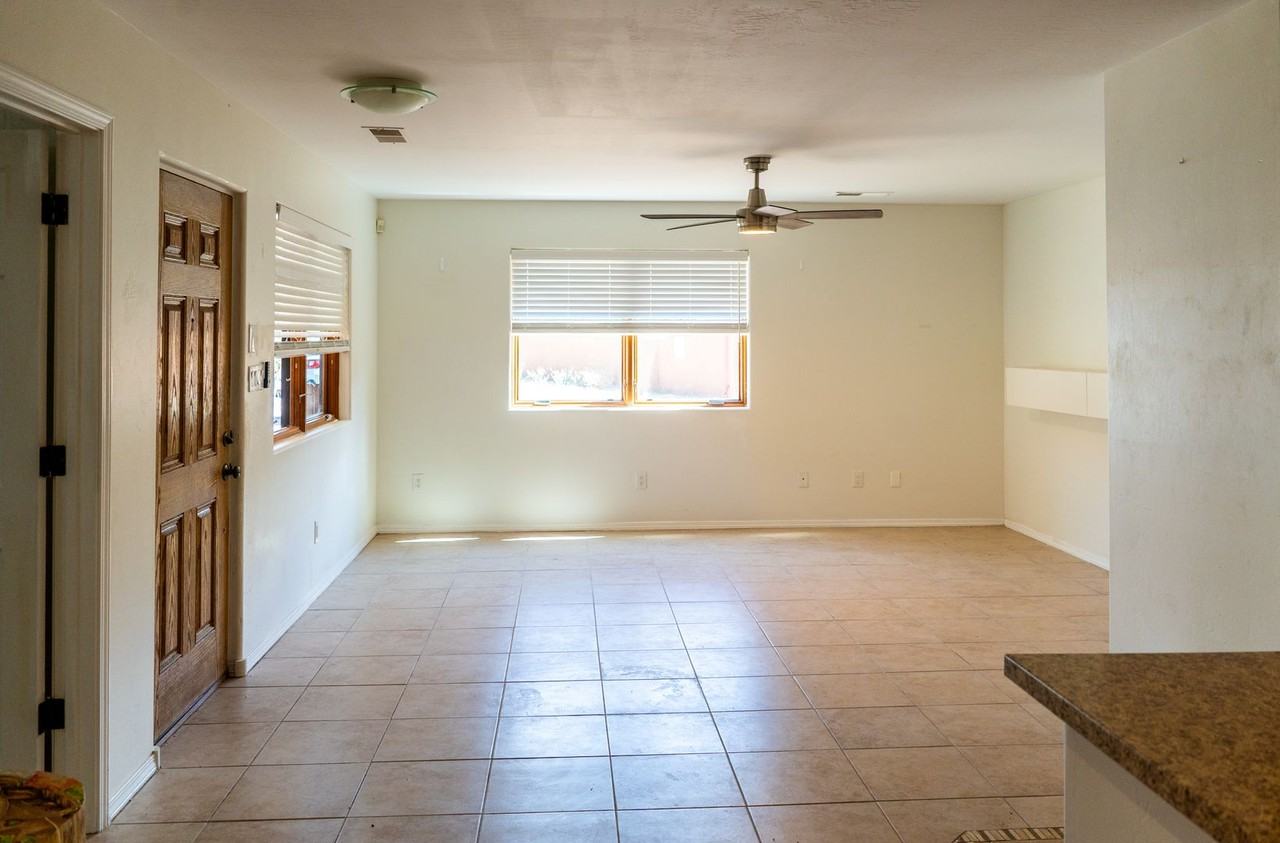 2600 W Zia Rd - Photo 3 of 11