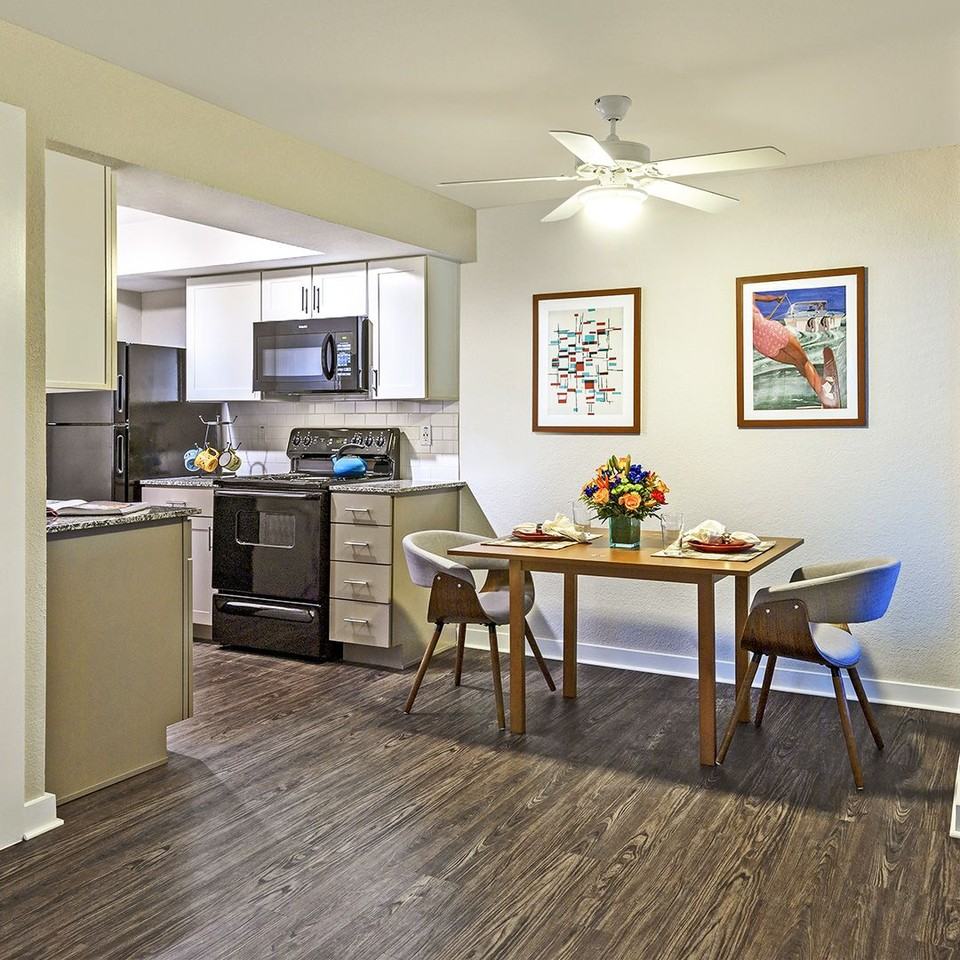 Zocalo Apartments - Photo 5 of 15