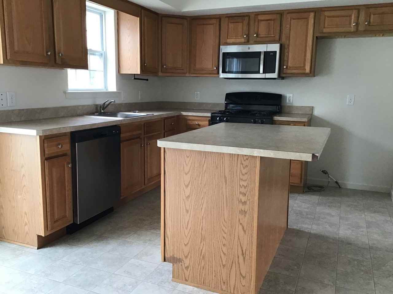 2809 Mannerchor Rd - Photo 4 of 21