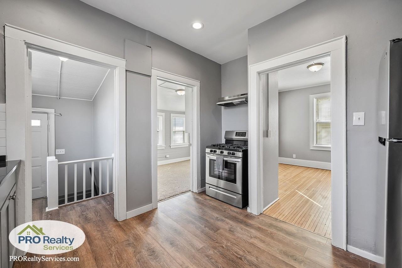 3707 Nicollet Ave - Photo 4 of 27