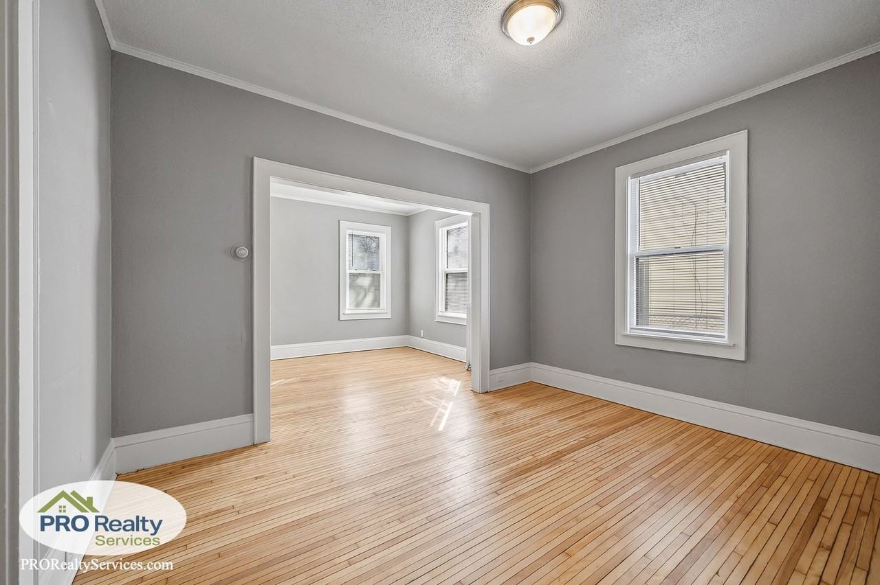 3707 Nicollet Ave - Photo 6 of 27