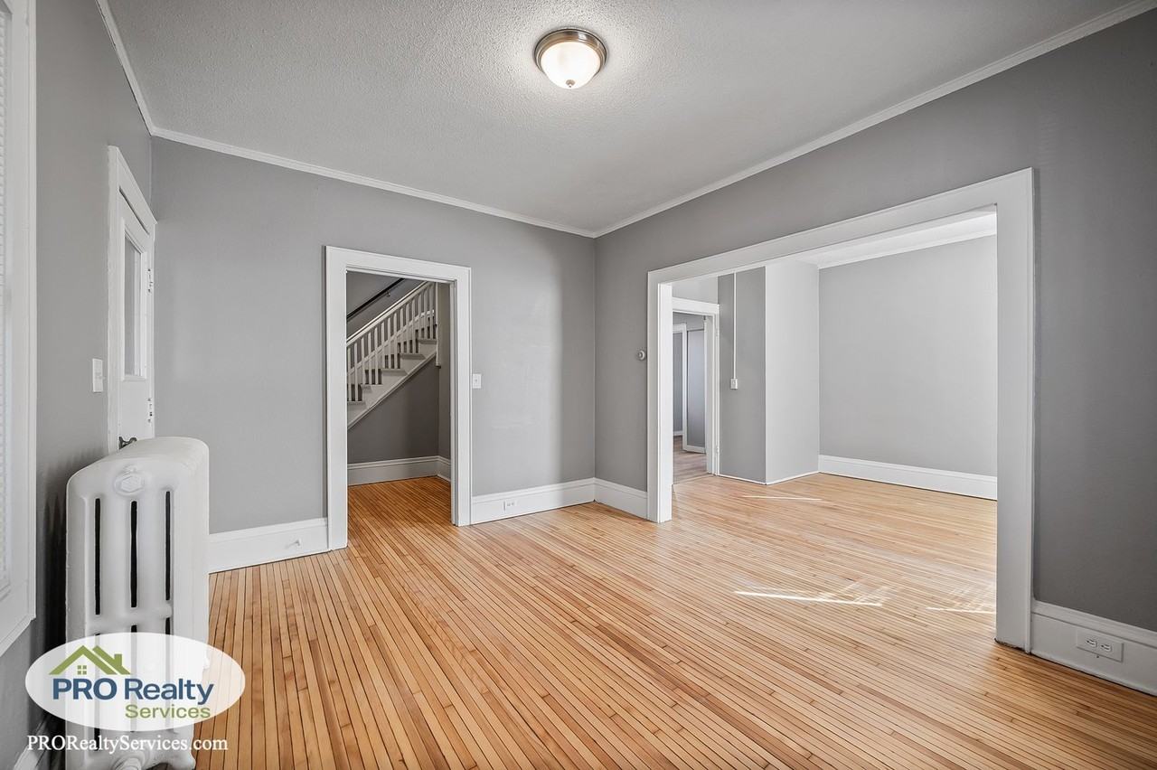 3707 Nicollet Ave - Photo 7 of 27
