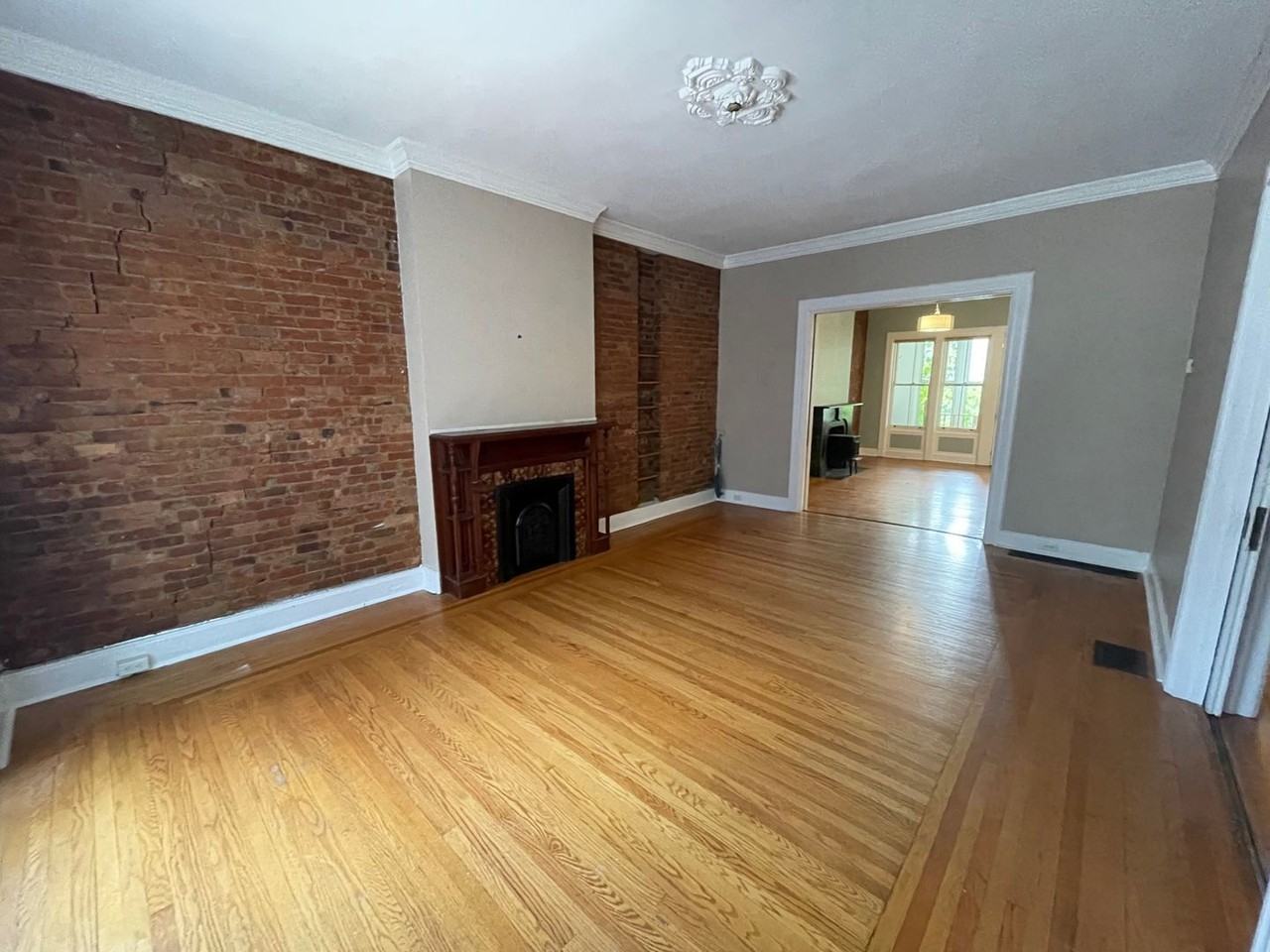 80 Chestnut St - Photo 2 of 12