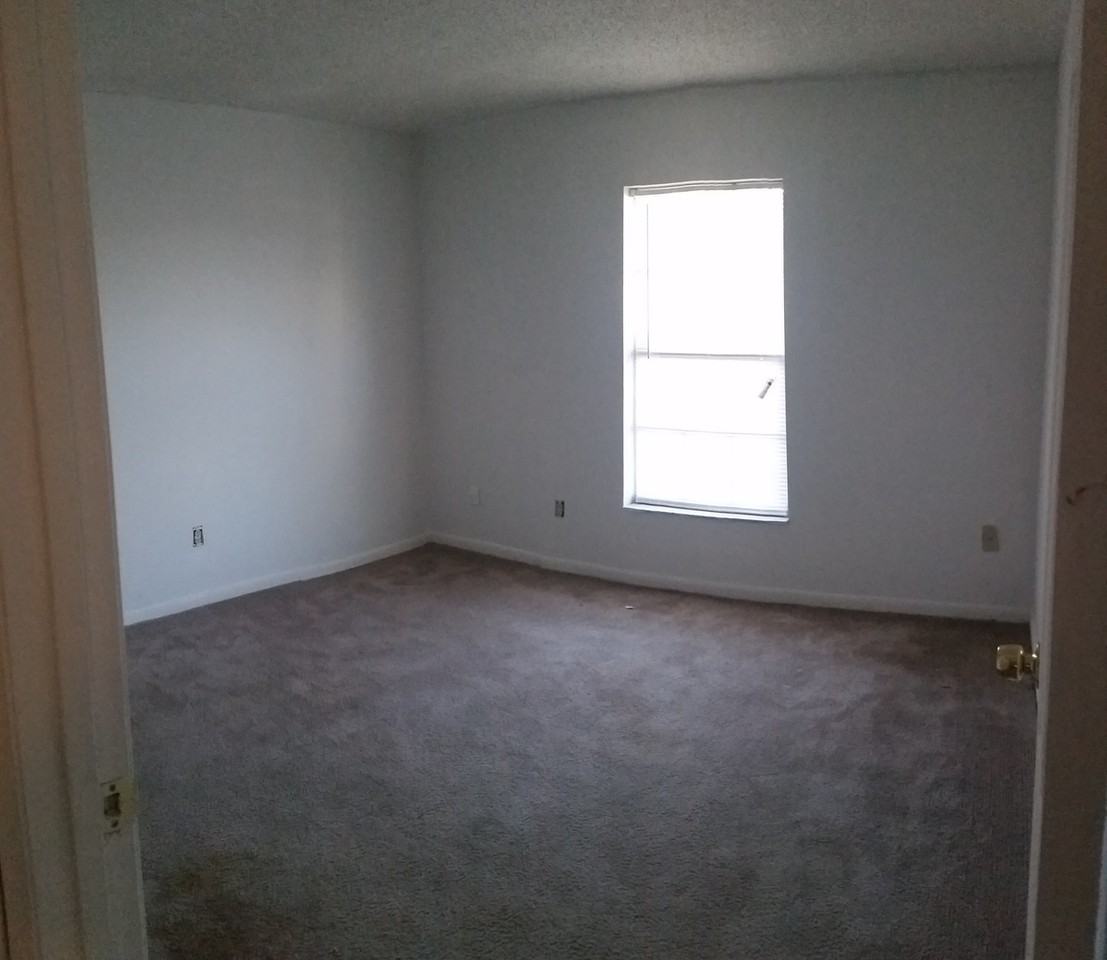 7312 Balboa Dr - Photo 3 of 4