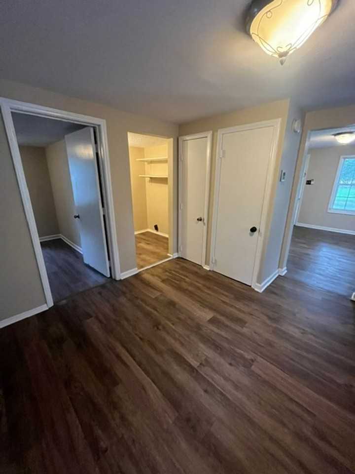 4309 Romaine St - Photo 3 of 9
