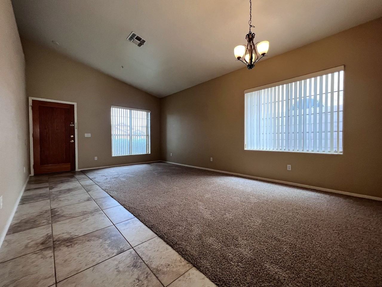 9689 E Friess Dr - Photo 5 of 42