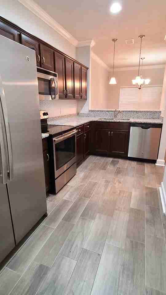 5179 Nw 22nd St - Photo 3 of 29