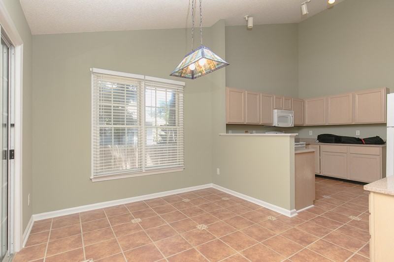 4003 Ellisfield Dr - Photo 6 of 14