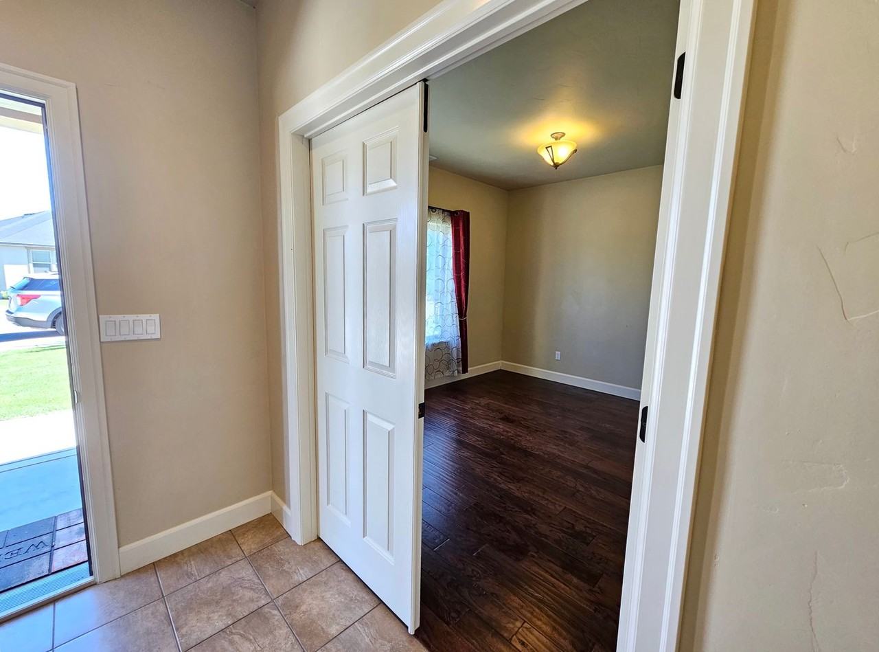 2817 Tuscanna Dr - Photo 7 of 50