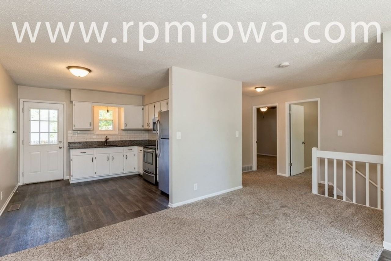 2537 Nw 17th St - Photo 4 of 17