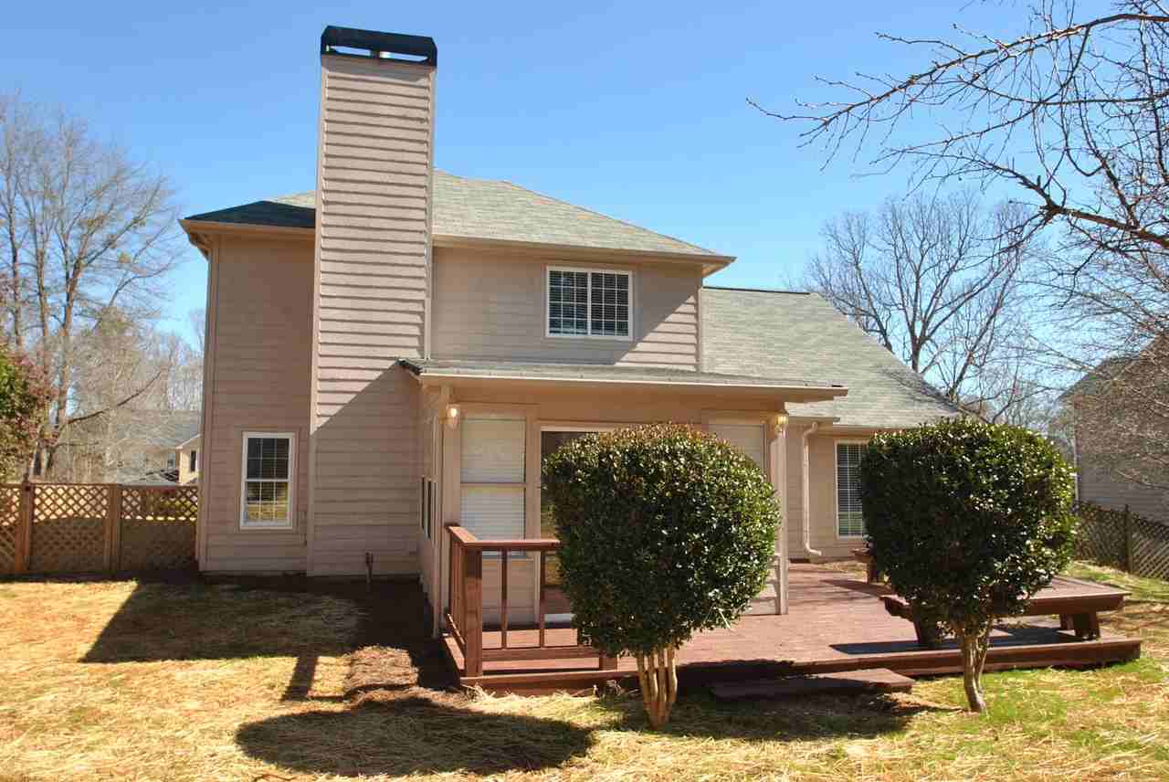 2416 Windridge Dr NE - Photo 2 of 2