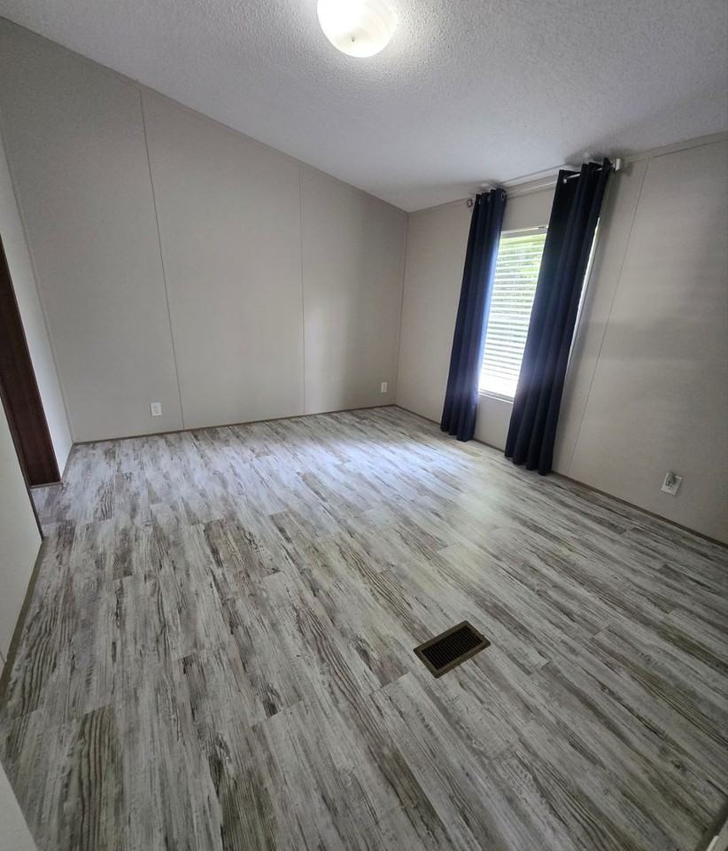 711 Wellington Rd - Photo 5 of 15