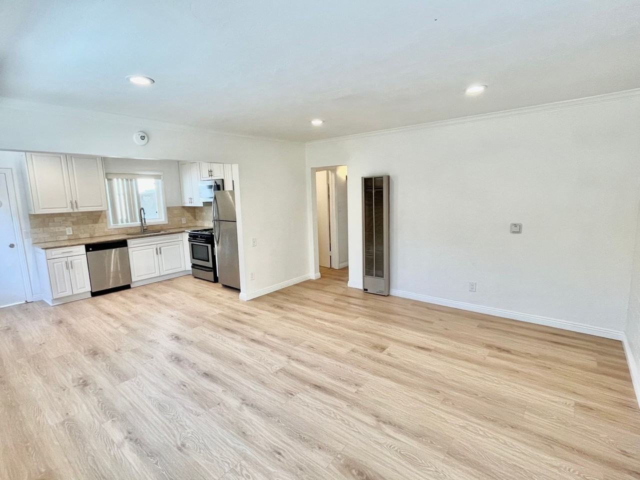 4141 Wilson Ave - Photo 3 of 17