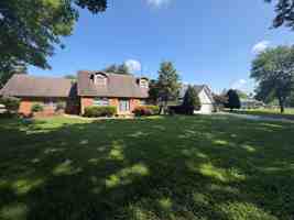 featured image of 747 Mooreland Dr