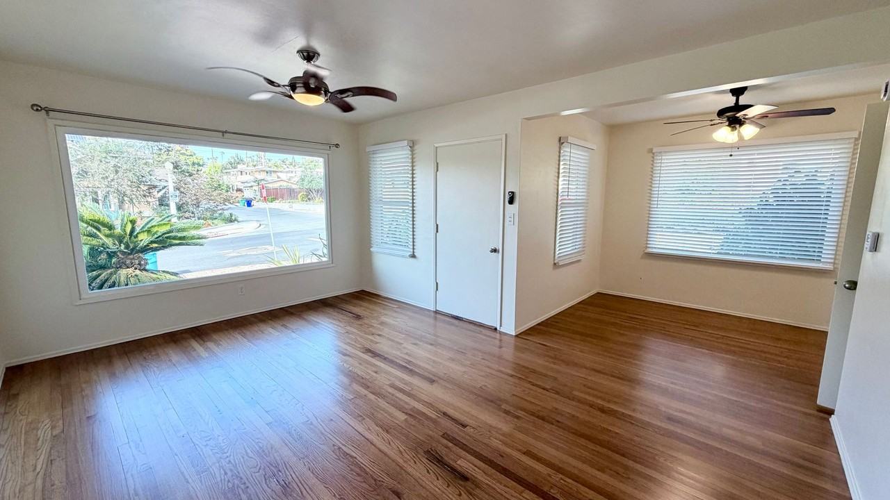 4603 Tivoli St - Photo 3 of 20