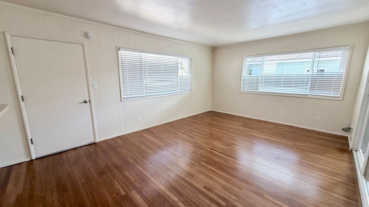 4603 Tivoli St - Photo 4 of 20