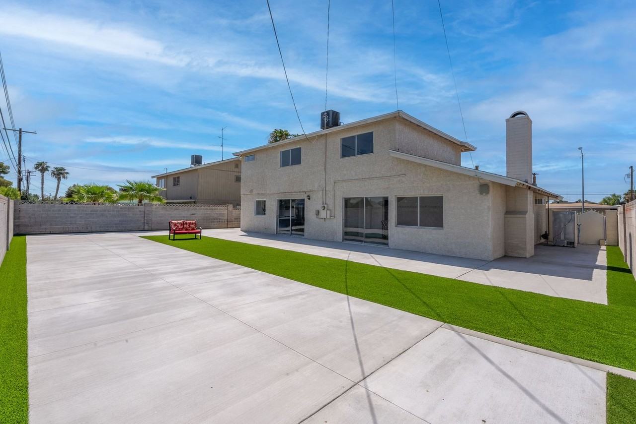 2298 Golden Arrow Dr - Photo 4 of 50