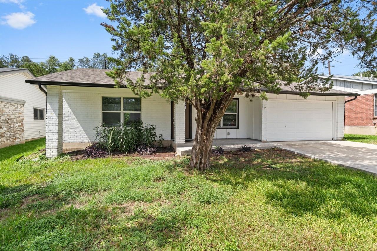 3307 Oak Aly - Photo 3 of 27