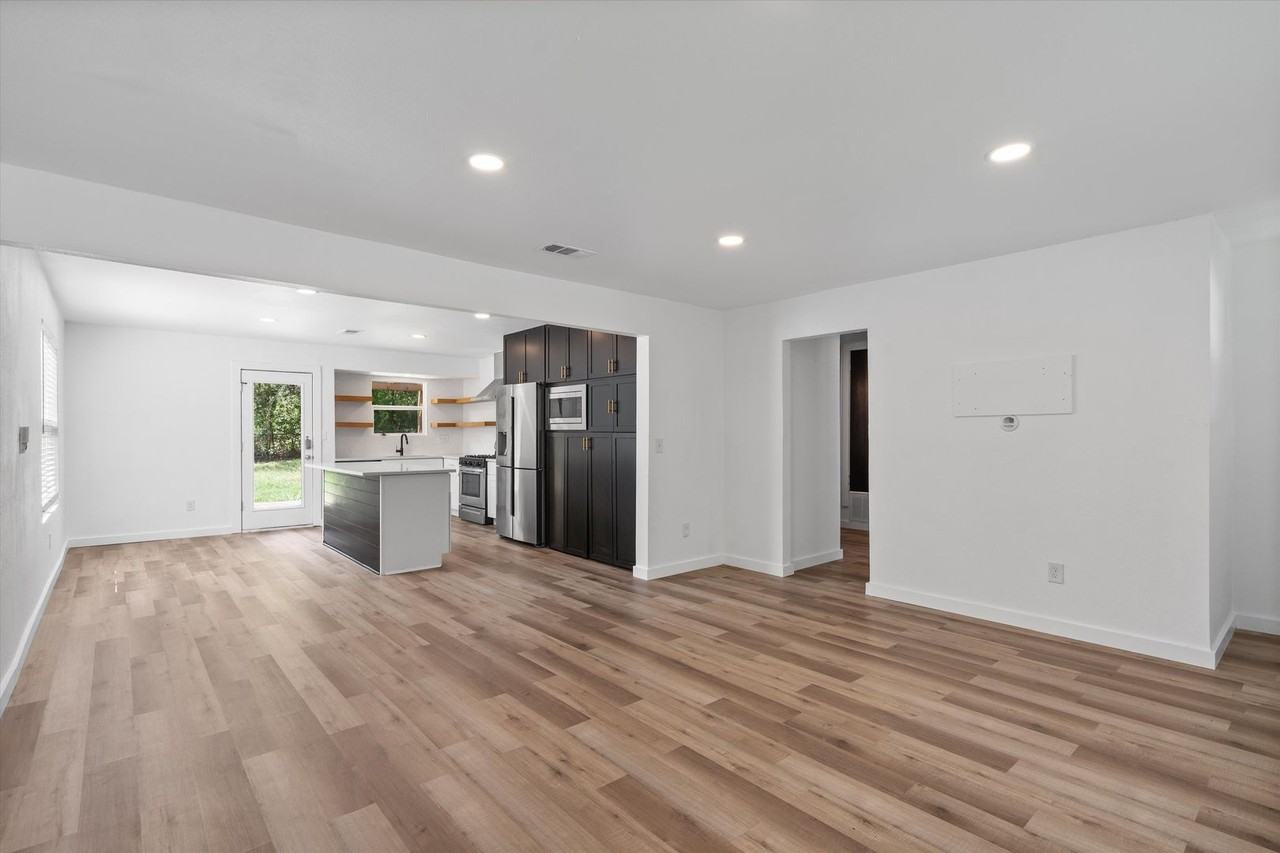 3307 Oak Aly - Photo 6 of 27