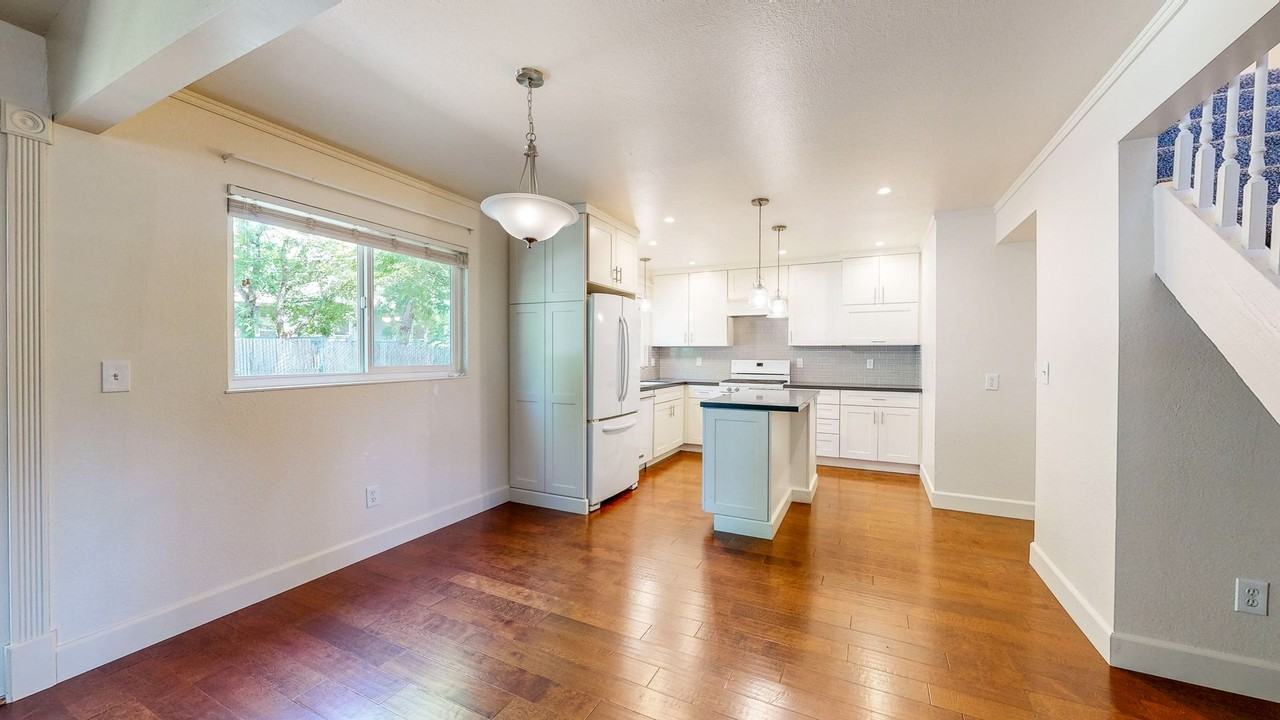 360 Manka Cir - Photo 7 of 50