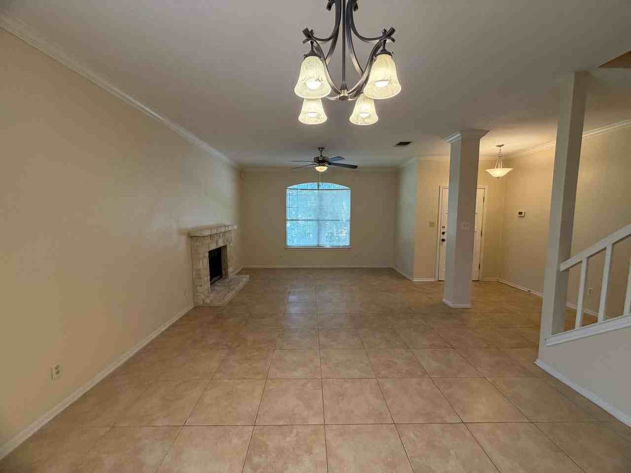 13123 Burgundy Pt - Photo 3 of 15