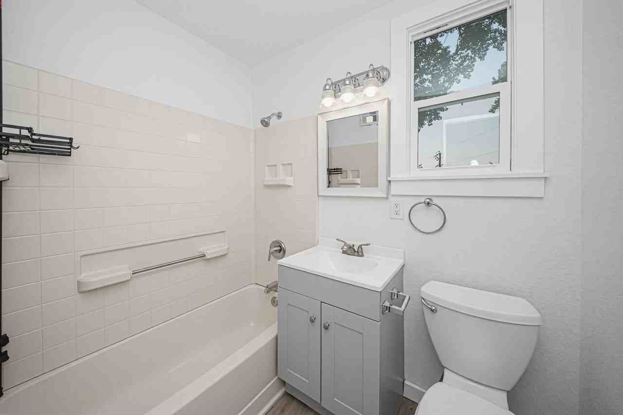 740 W 1st St - Photo 2 of 21