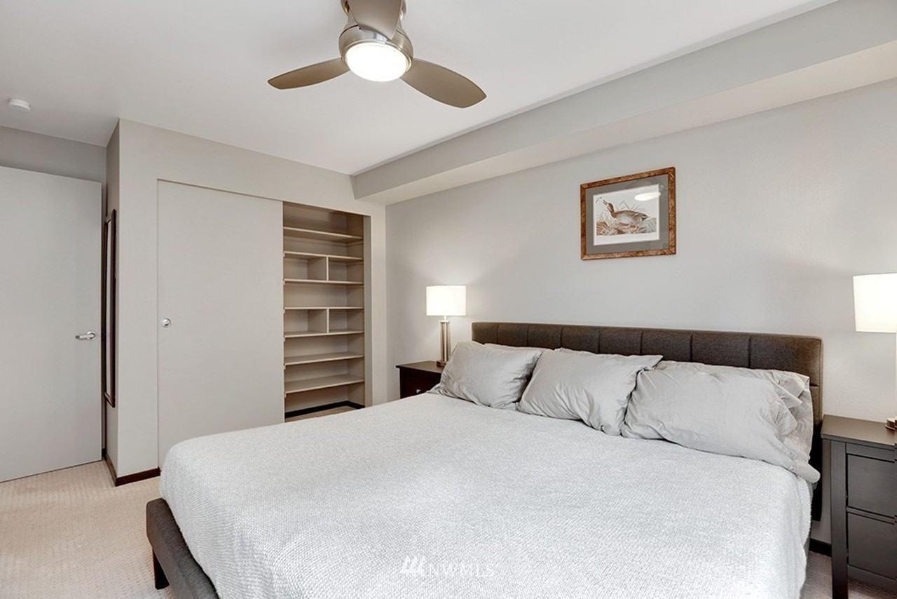 4020 Aurora Ave N #303 - Photo 4 of 19