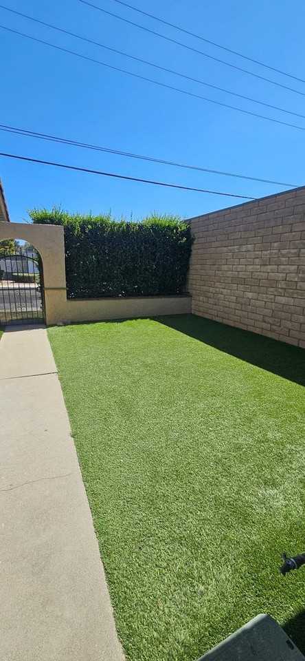 725 Palomares Ave - Photo 3 of 12