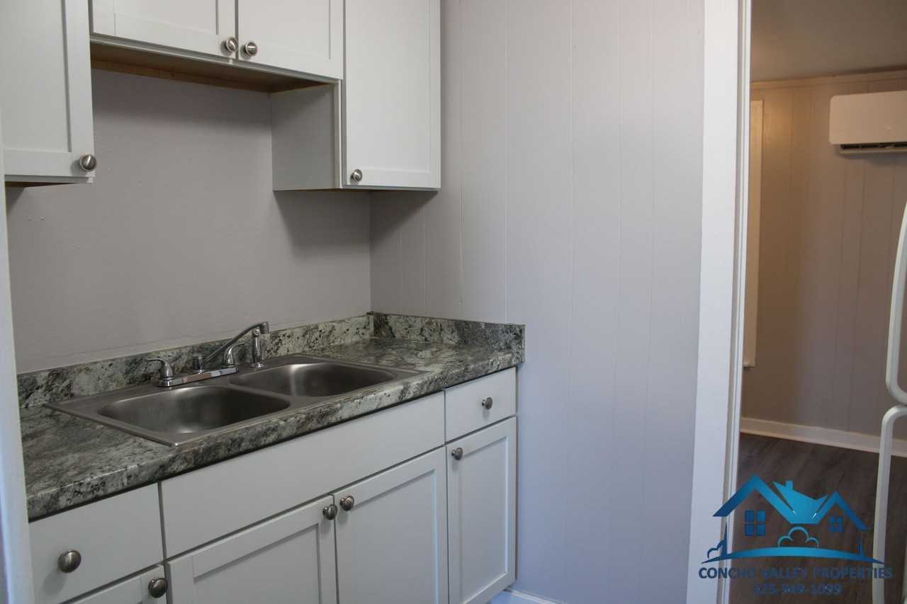 10 S Van Buren St - Photo 4 of 8