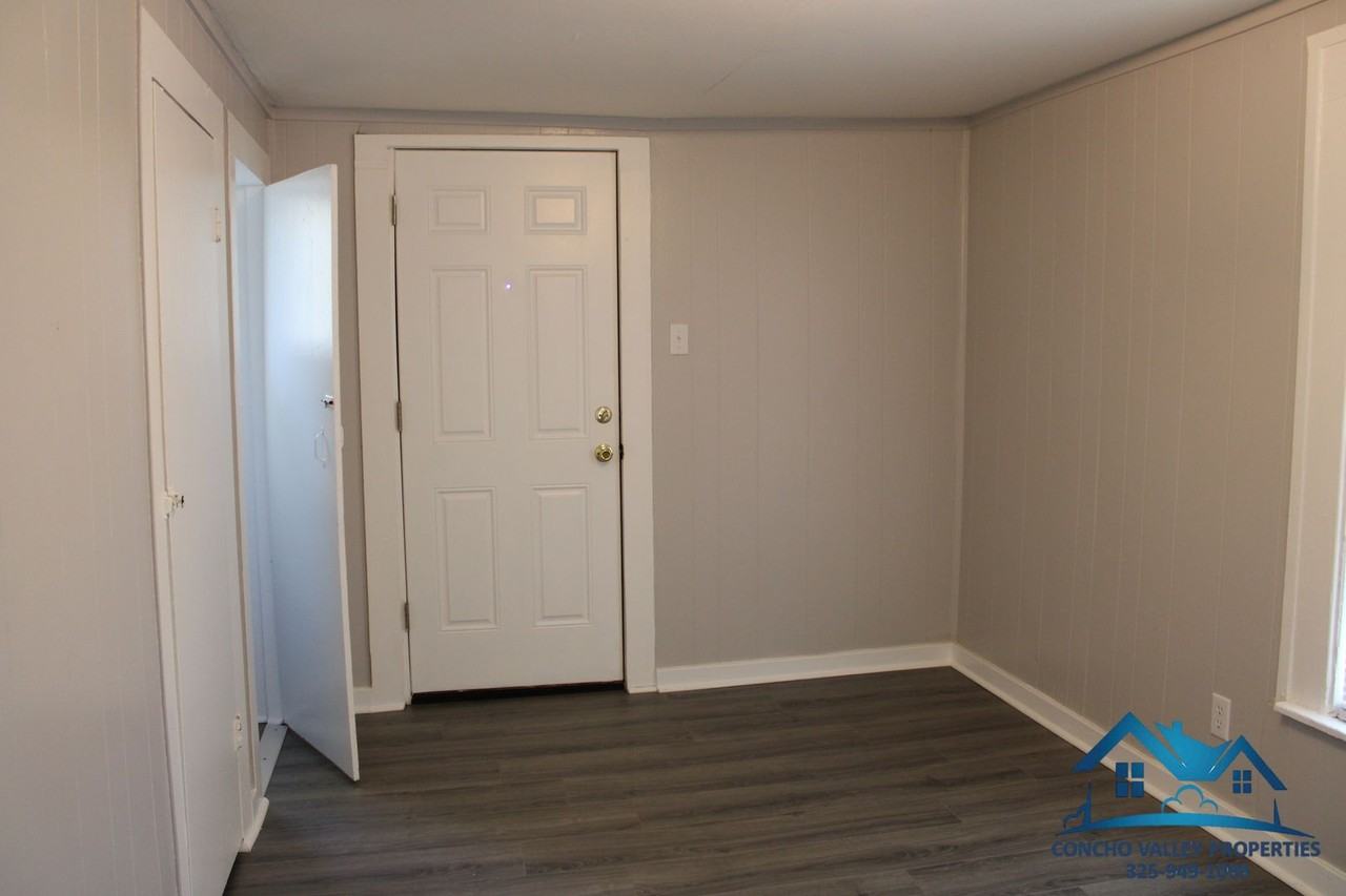 10 S Van Buren St - Photo 6 of 8