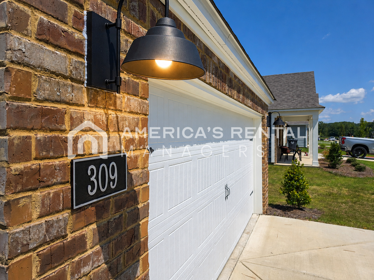 309 Oakmont Cir - Photo 7 of 48