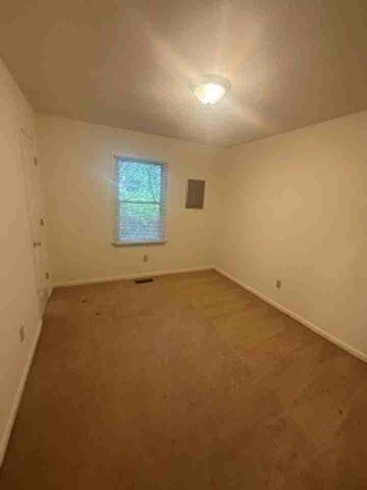858 Mark Ave - Photo 5 of 7