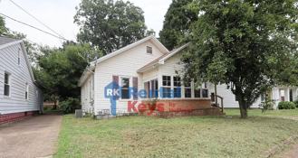 2525 S Rotherwood Ave - Photo 1 of 1