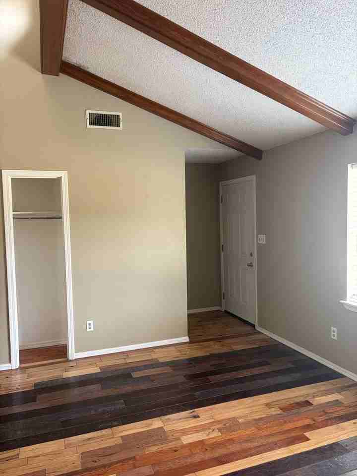2402 Taft St - Photo 3 of 13