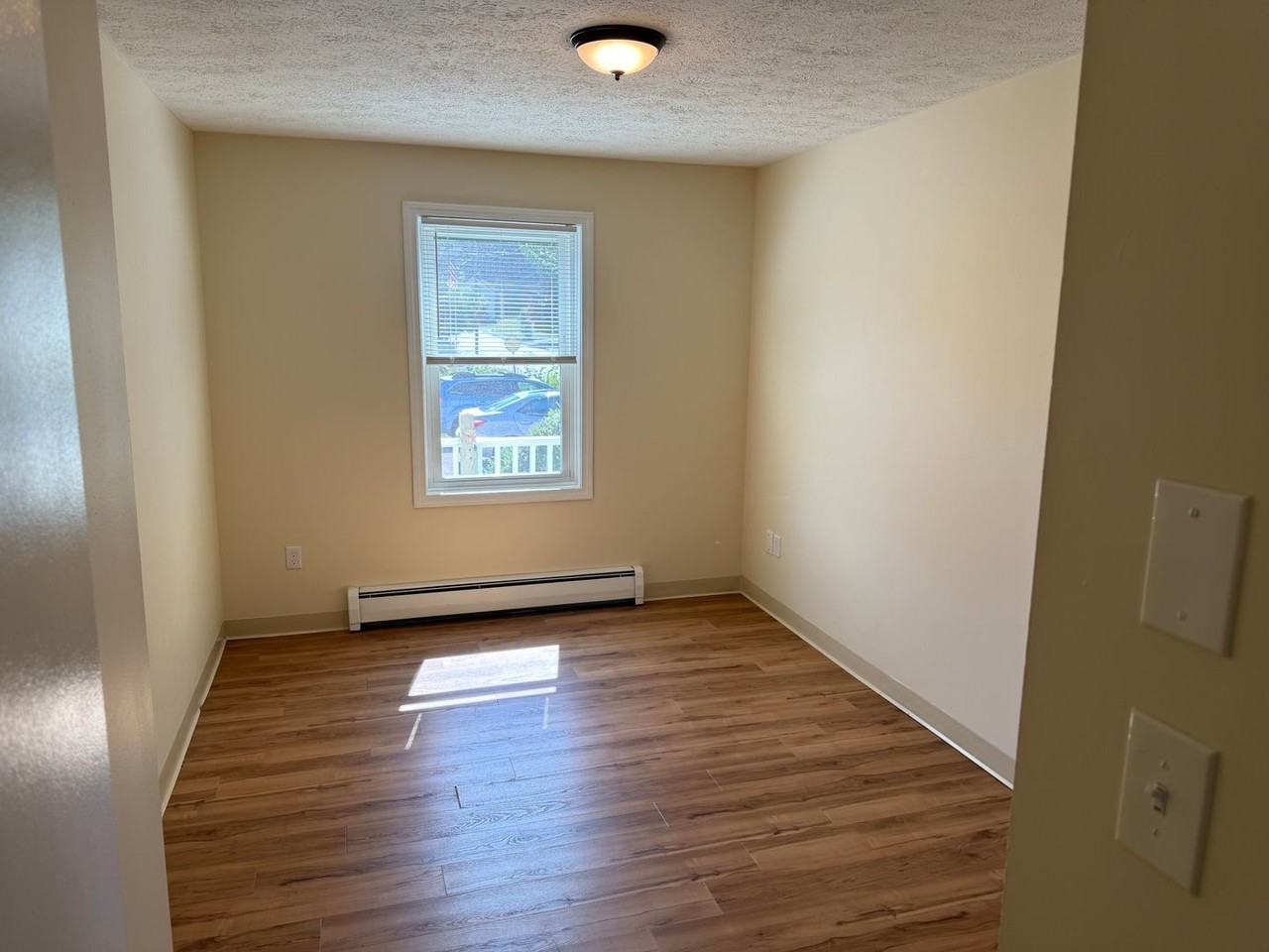106 Granite St - Photo 6 of 12