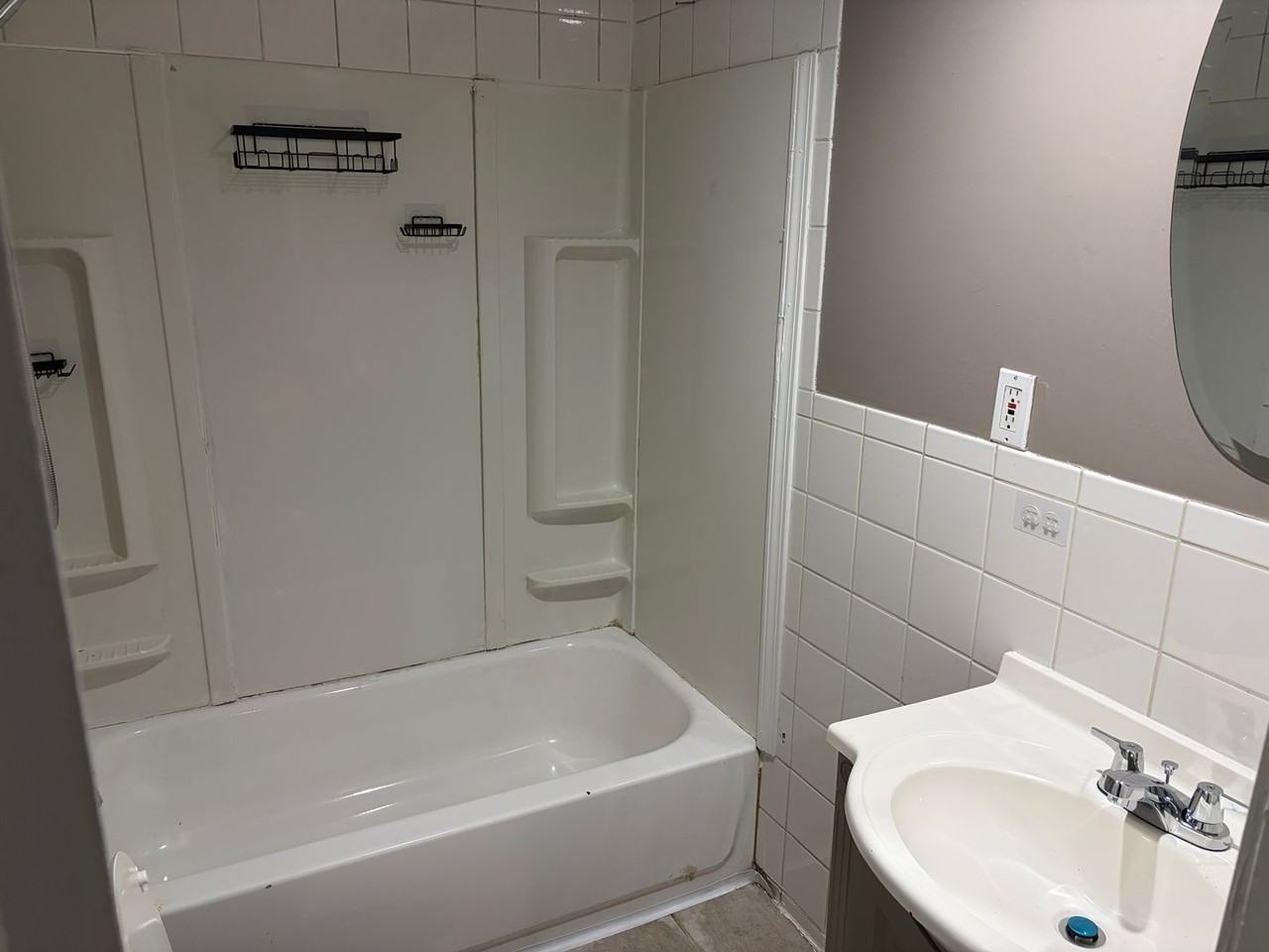 10717 E Truman Rd - Photo 5 of 12