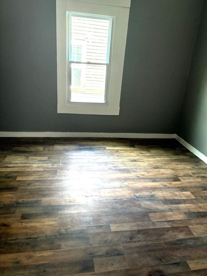 339 28th St - Photo 5 of 6