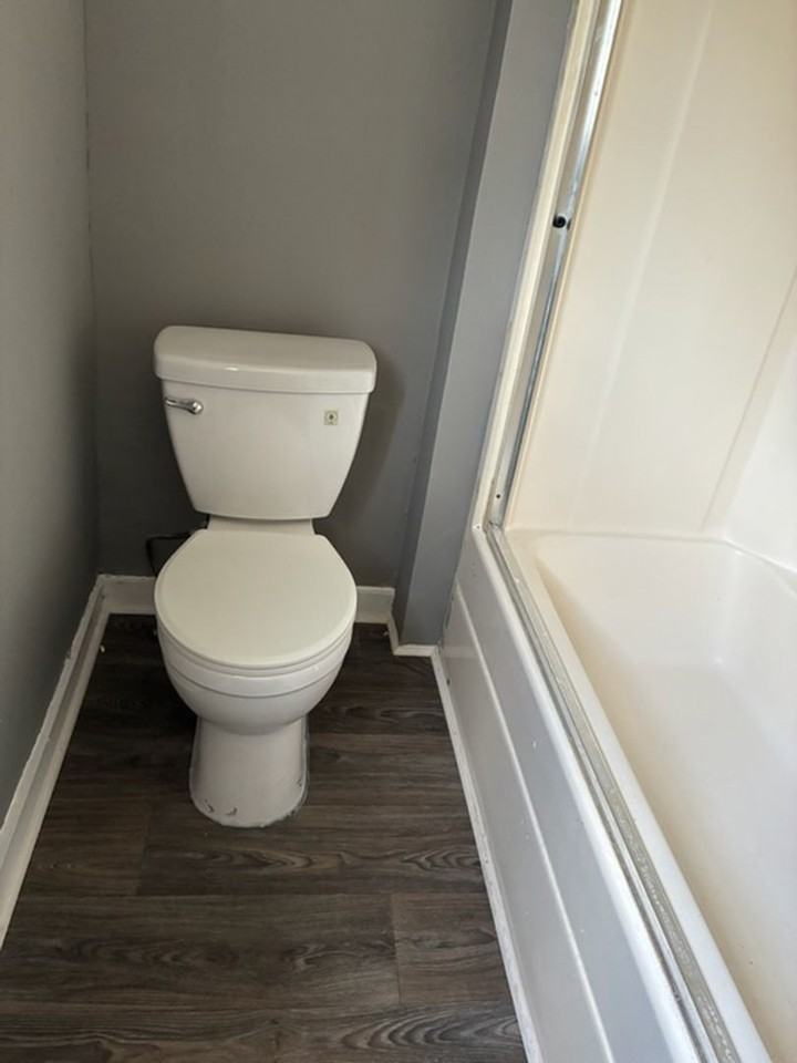 339 28th St - Photo 6 of 6