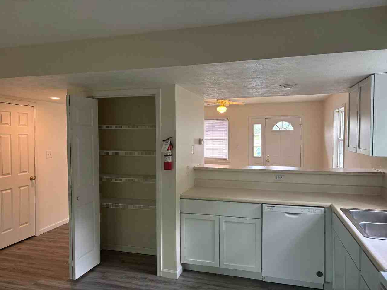 3465 S Oaklawn Cir - Photo 4 of 16