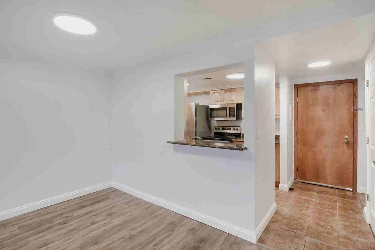 800 N Pearl St #709 - Photo 3 of 19