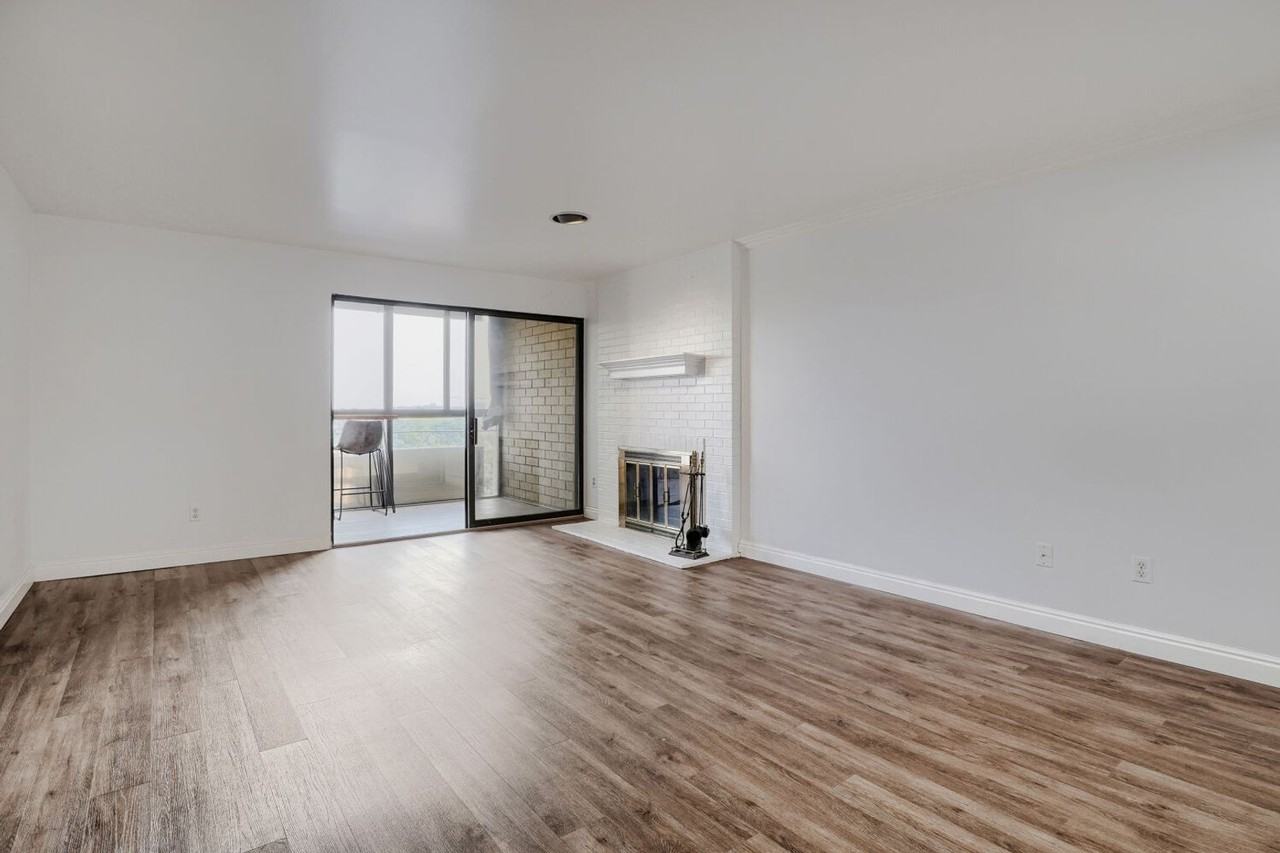 800 N Pearl St #709 - Photo 5 of 19