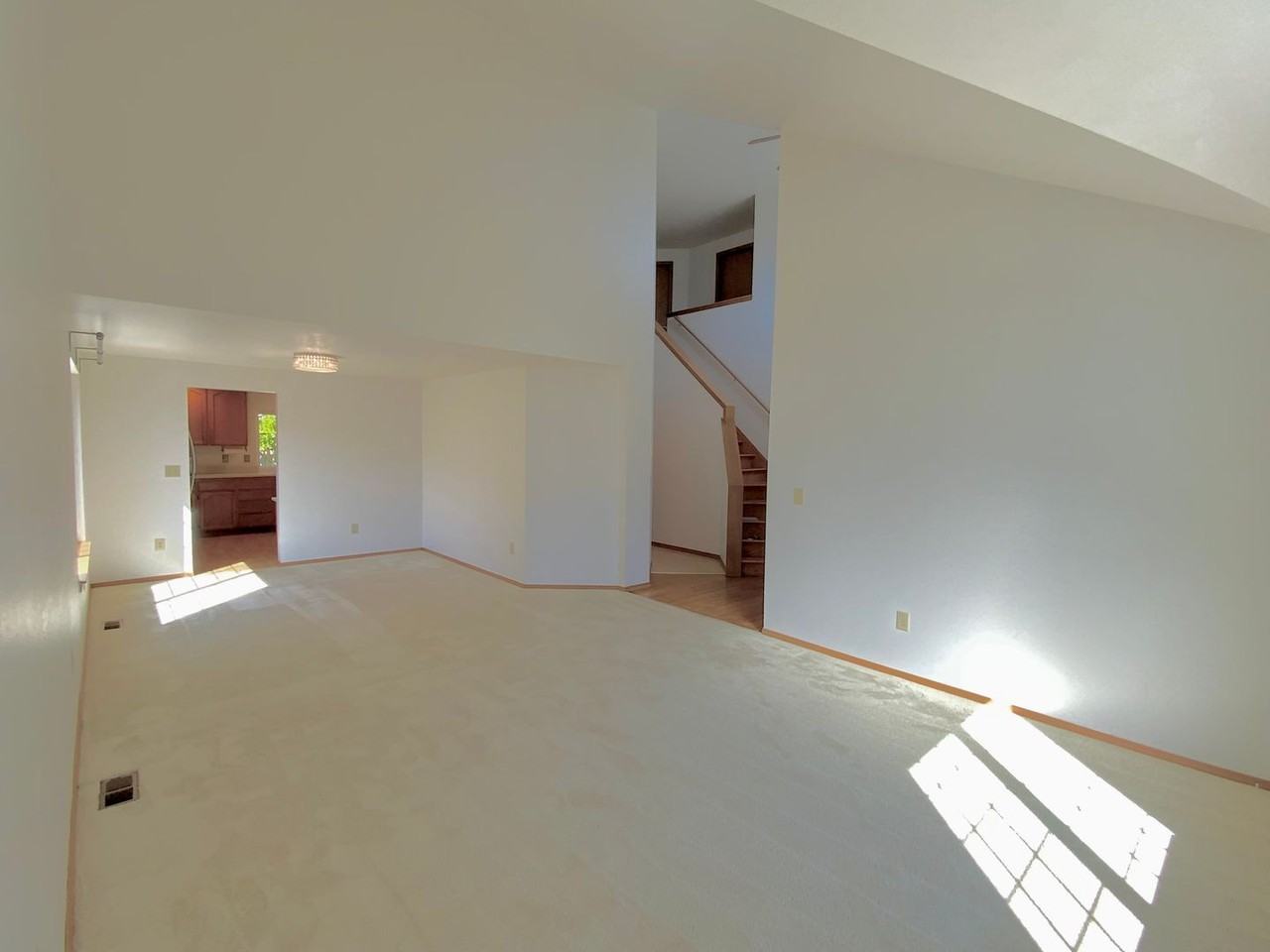 5723 147th St Se - Photo 4 of 37