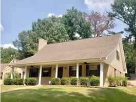 featured image of 2206 Bluecutt Rd