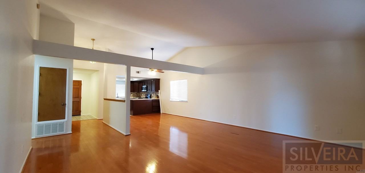 1638 Suey Rd - Photo 5 of 44