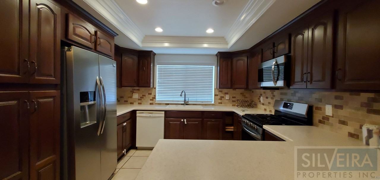 1638 Suey Rd - Photo 7 of 44