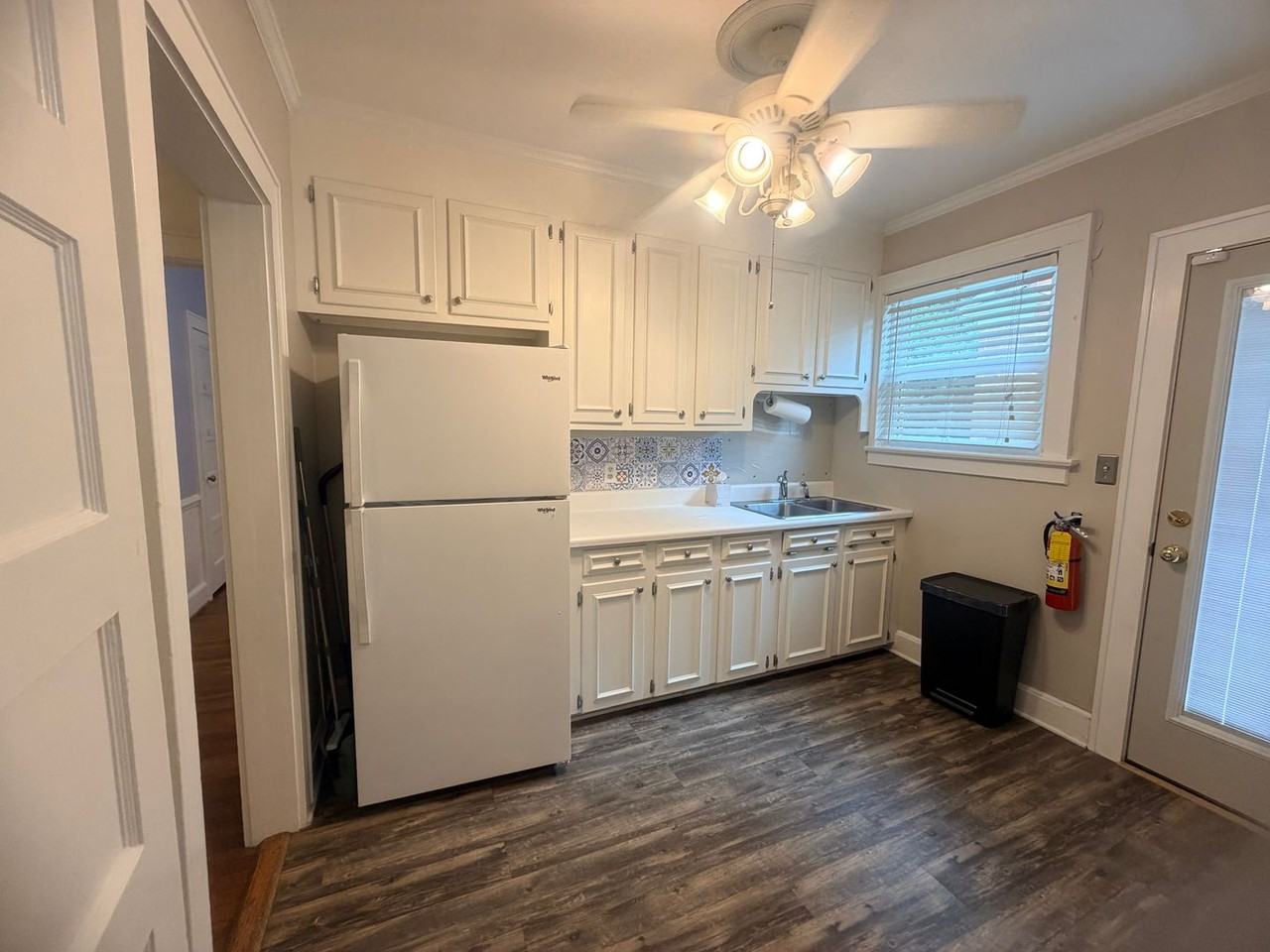 1552 Sunnyside Dr - Photo 6 of 17