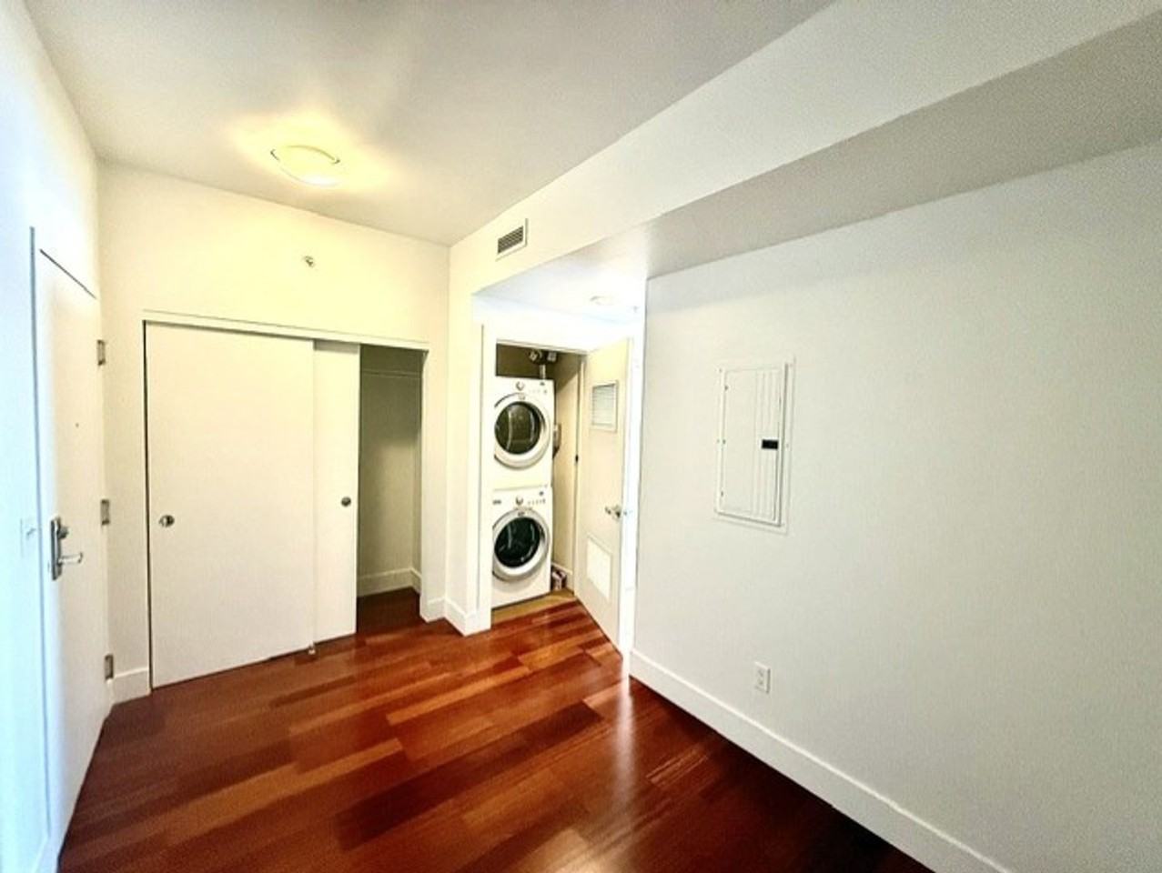 2911 2nd Ave - Photo 2 of 13