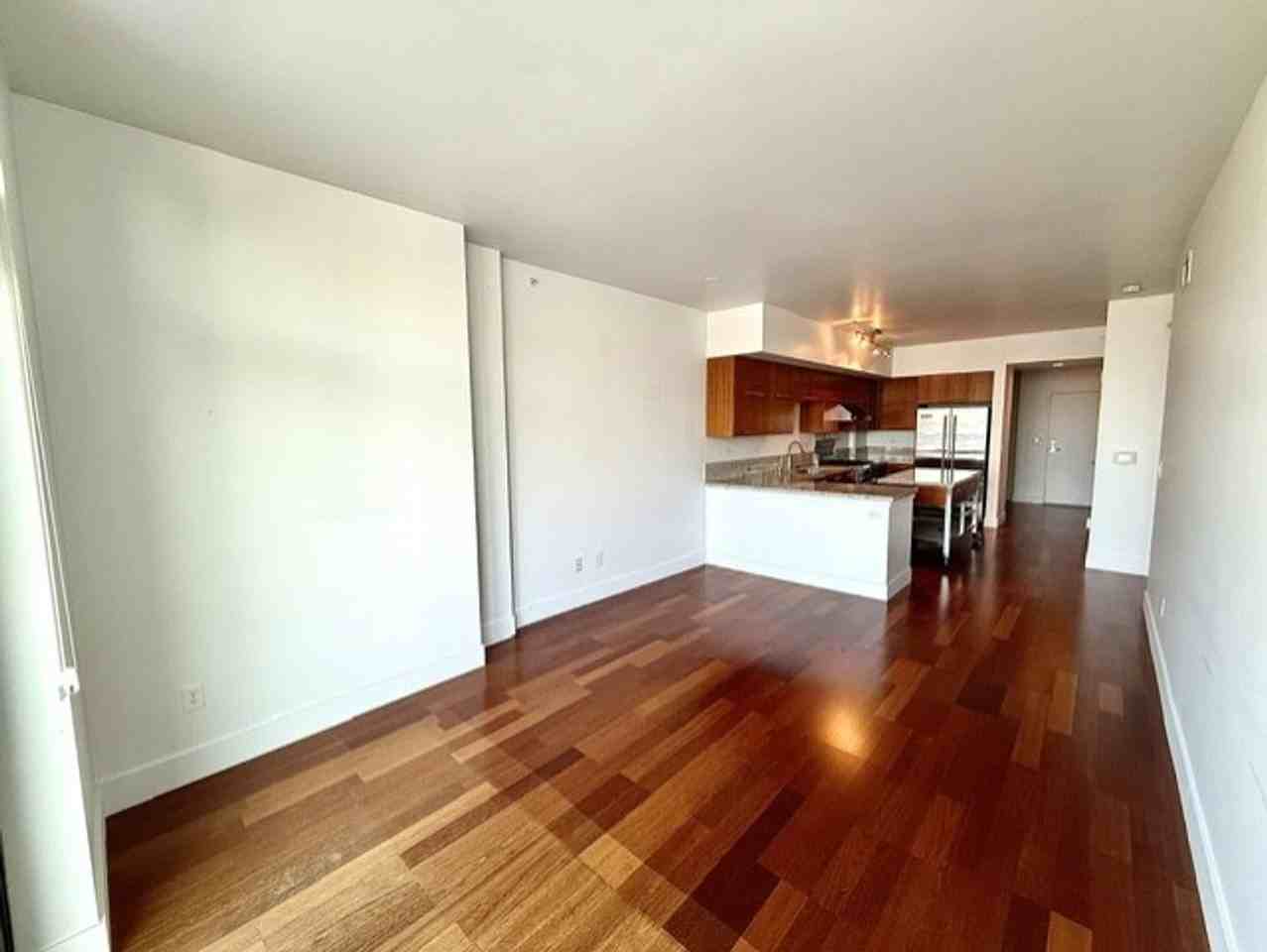 2911 2nd Ave - Photo 4 of 13