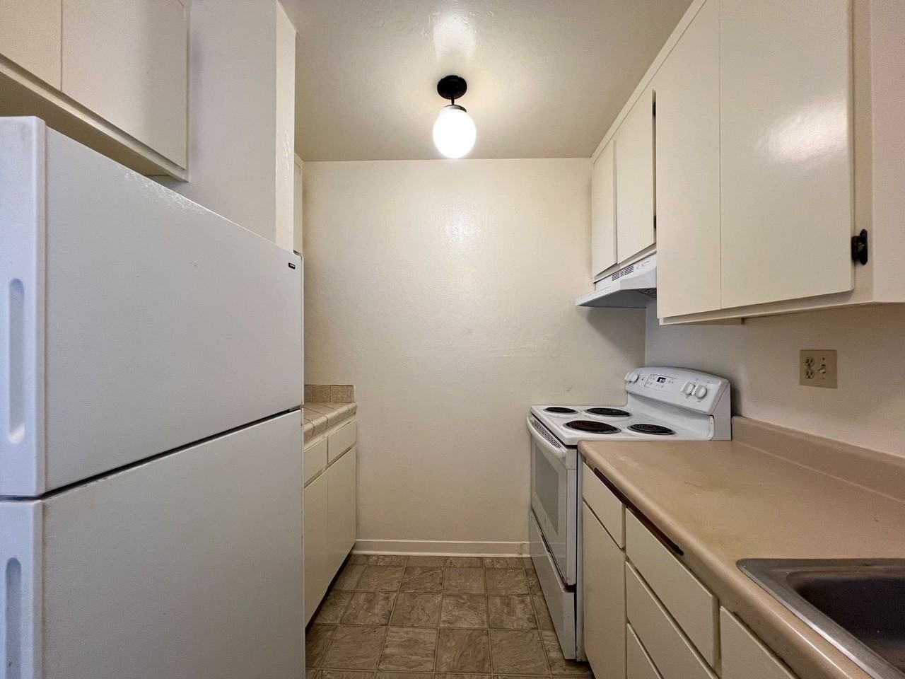 1201 Eggleston St - Photo 6 of 16