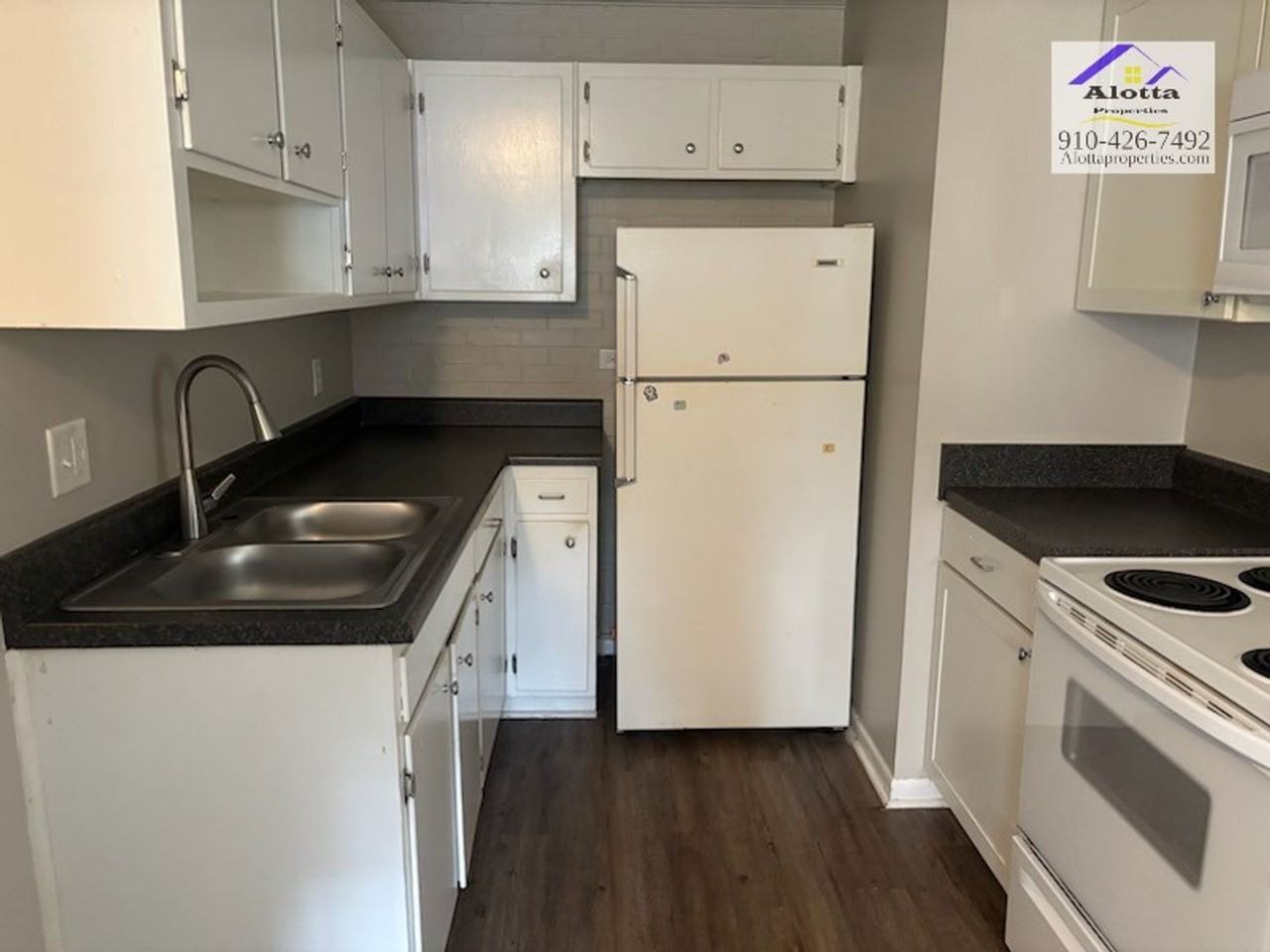 6604 Carloway Dr - Photo 2 of 7